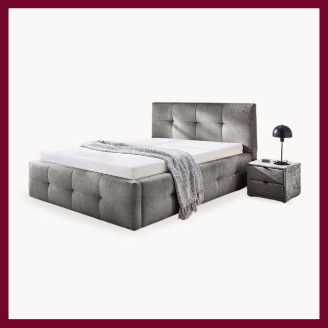 O_26_Möbelwelt_Schlafzimmer.jpg